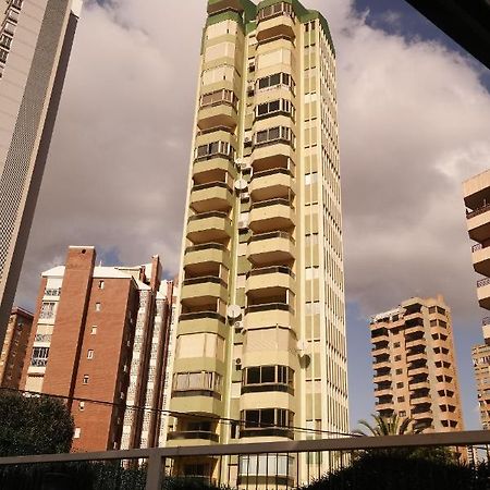 Apartamentos Torre Gerona Benidorm Luaran gambar